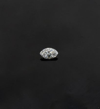  Diamant sur papier pesant 1,03 carat taille...
