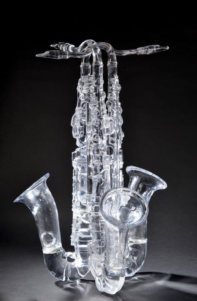 null ARMAN (1928-2005)

« Les trois saxophones », 1990 Sculpture en cristal signé...