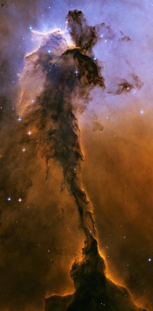 NASA NASA. LARGE FORMAT. HUBBLE. Impressive column of cold gas and dust in the Eagle...