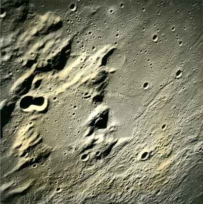 NASA Nasa. Apollo 12. Magnifique vue de l'Océan des Tempêtes donnant à la surface...