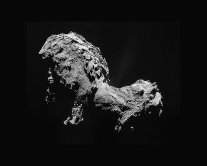 NASA Une extraordinaire et historique vue rapprochée de la célèbre comète 67P/Tchourioumov-Guérassimenko...