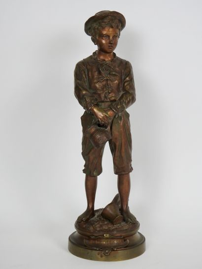 null 
Charles Anfrie (1833-1905)

Enfant à la cruche cassée

Bronze à patine mordorée...
