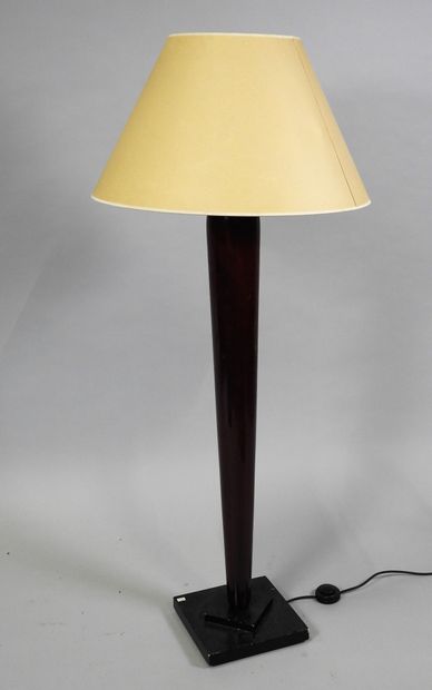 null FRENCH WORK 

	Floor lamp with ovoid shaft in stained wood in mahogany style...