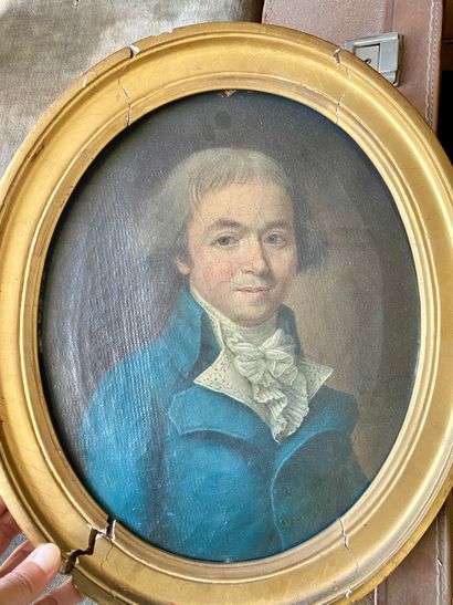 null Ecole française du XVIII° siècle

Portrait d’homme

Toile ovale

H 32 cm