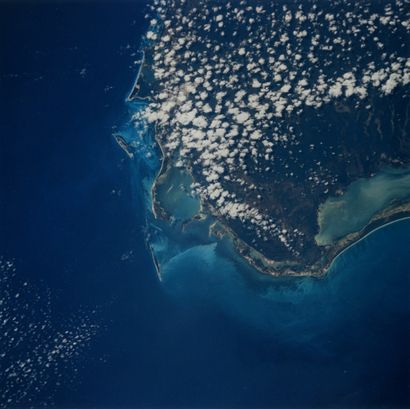 NASA Vue de la terre depuis la navette spatiale (péninsule du Yucatan au Mexique),...