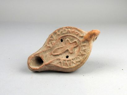 null Oil lamp with cross decoration

Terracotta 11.5 cm

Roman style