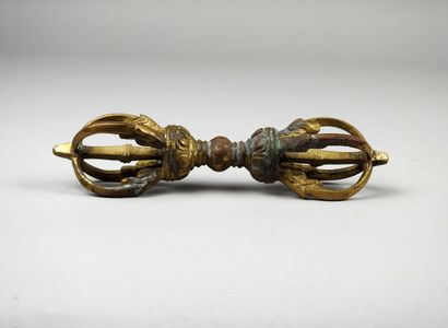 null Large vajra, double thunderbolt with magical properties.Bronze.Tibet.Tantric...