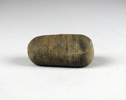 null Prehistoric rock, probably a pestle.Japan.

Lenv 7cm.From Hondo Island.