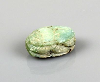 null Bead in the shape of a scarab decorated with hieroglyphs, very fine

Steatite...