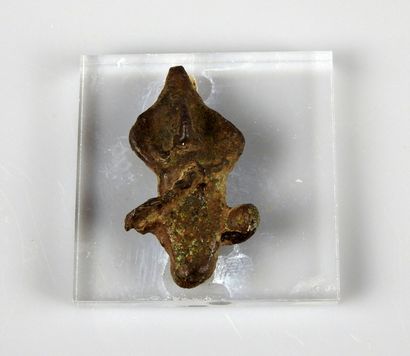 null Tête de statuette

Bronze 3.6 cm

Luristan Ier millénaire avant J.-C.