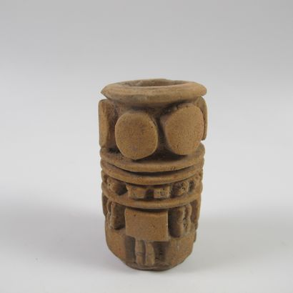 null Seal-cylinder, talisman of ritual tattooing. In beige and orange terracotta....