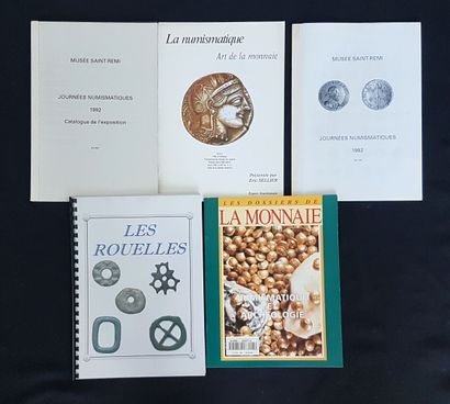null Archaeology, Numismatics and Miscellaneous

Large lot of auction catalogues...