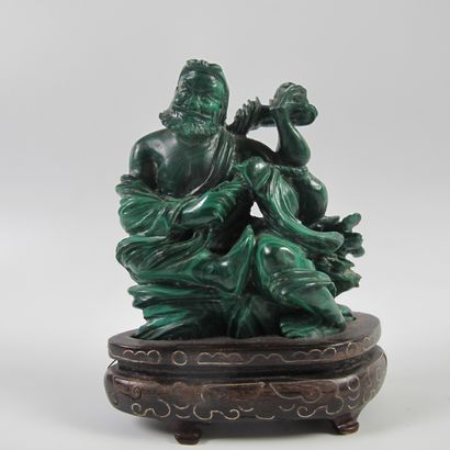 null Statuette of an immortal. Carved and openworked malachite. H 7.5cm (10cm with...