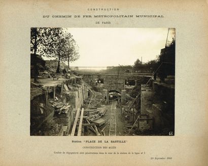 null METROPOLITAIN DE PARIS : Ensemble de 3 photographies originales montées sur...