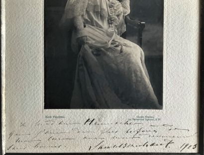 null Sarah BERNHARDT (1844-1923), la célèbre tragédienne : Grande photographie originale...