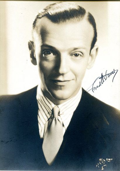 null Fred ASTAIRE (1899-1987), American dancer and actor : Autograph signature on...