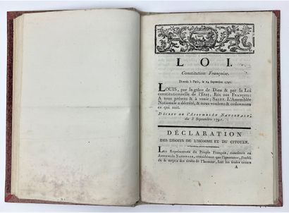 null DECRETS & LOIS 1791 : Volume relié (demi-vélin, 19 x 27 cm) des 34 décrets et...