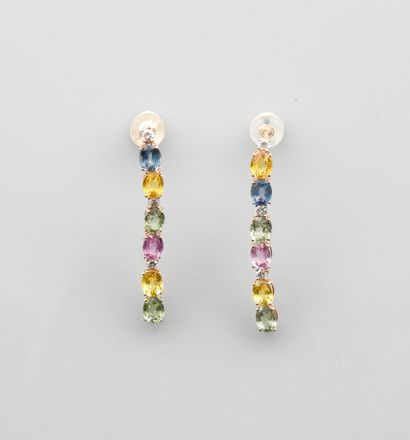 null Yellow gold earrings, 750 MM, decorated with multicolored sapphires, total 3.30...