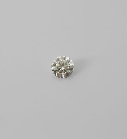 null 
Diamant taille brillant sur papier pesant 3,45 carats, 750 MM, accompagné de...
