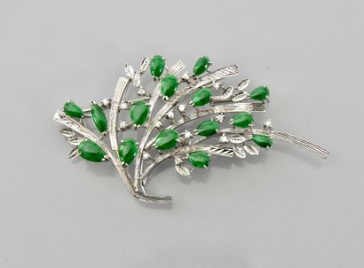 null Broche en forme de bouquet en, argent 925 MM, orné de diamants et jade jadéite,...