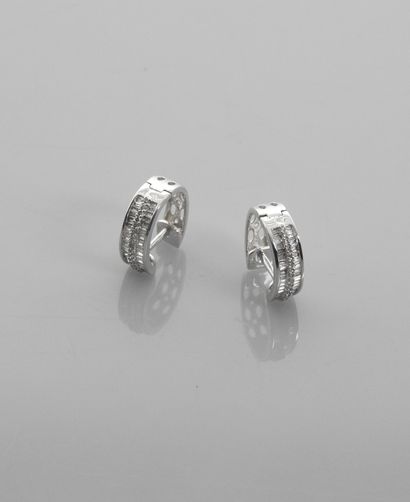 null White gold hoop earrings, 750 MM, highlighted with diamonds, total 0.70 carat,...