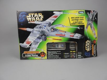 null KENNER

Star Wars

X-Wing fighter, 90's

Box in good condition