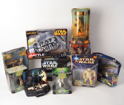 null STAR WARS

Boxed toy set including Cantina Action Scene, Jabba the Hutt throne...