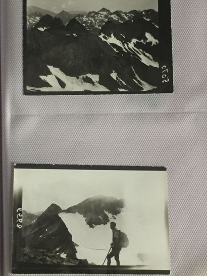 null MOUNTAIN Rare set of original photographs between 1903 and 1933 from the collection...