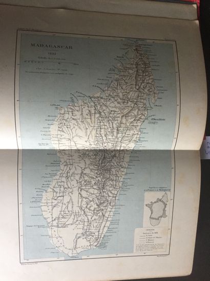 null CATAT (Dr Louis): Voyage à Madagascar (1889-1890). Administration de l'Univers...