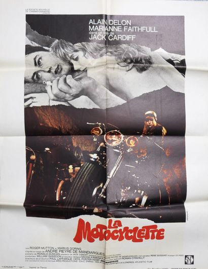 null Lot of 4 movie posters (1960-70): 

- "BELLE DE JOUR" (1967) by Luis Bunuel...
