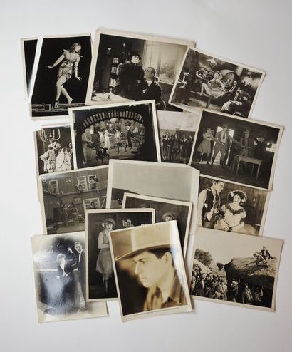 null Photography, Cinema. Set of about forty silver prints on American and French...