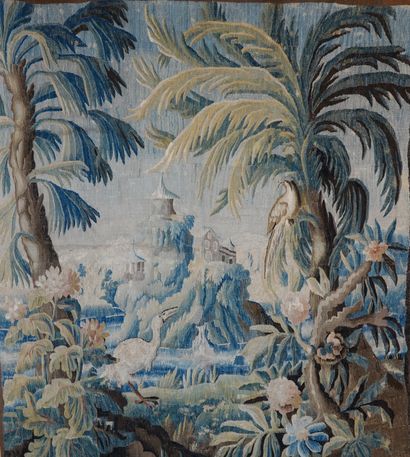 null AUBUSSON, 18th century

Large tapestry decorated with exotic vegetation, wader...
