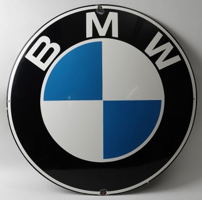 null BMW

Round enamelled plate 

Pyro enamel. Enamelware U. Stanzwerk

Diam. 60...