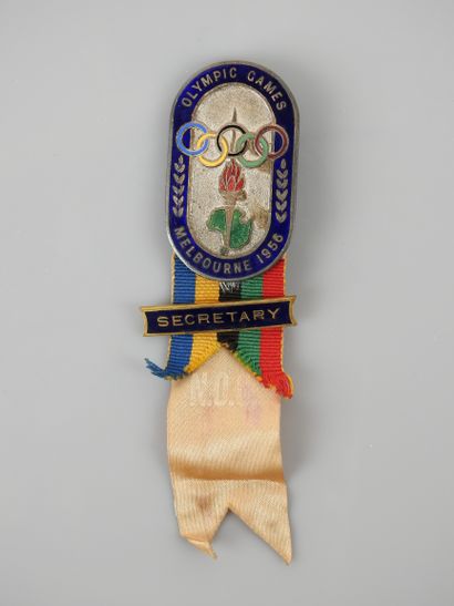null Jeux olympiques d'été / Merbourne 1956. Badge officiel avec ruban arc-en-ciel...