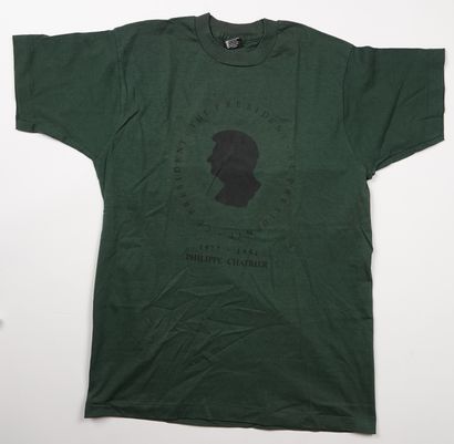 null Tennis / Chatrier. Green T-shirt of homage to the president of the International...