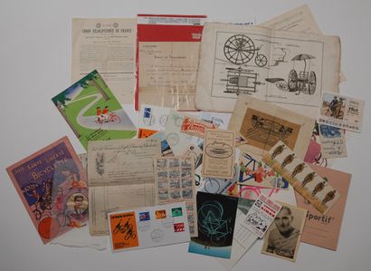 null Cycling / Varia / About 40 pieces on competition, philately, etc.) : a) three...