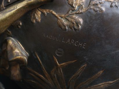 null Cyclisme / LE BOL D'OR / Raoul Larche

Trophée en bronze à double patine brune...