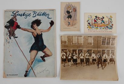 null Women's sports / Boxing. Four pieces: a) original press photo, the learning...