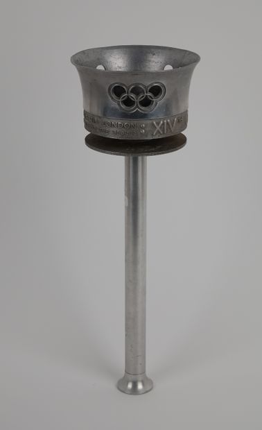 null Olympic Games / London 1948 / Official torch. Official torch in aluminium alloy...
