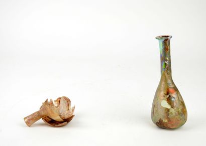 Two vases damaged with lack


Glass 8.5 and...
