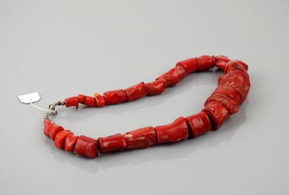 null Necklace of gorgon


ritually reddened.Tibet.


L :21cm.