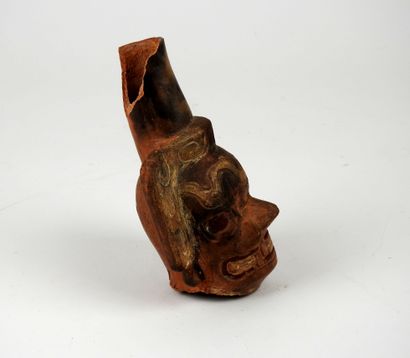 null Head of the Jaguar God.


Terracotta, Paracas style.


South America.17 cm ...