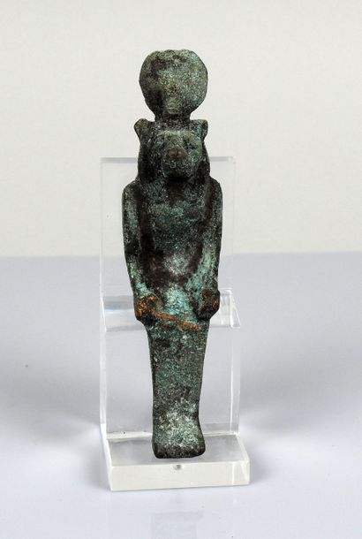 Statuette représentant Sekhmet 
Bronze 11.5...