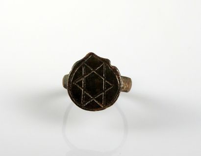 null Rare Jewish ring with a Star of David design


Bronze Finger size 64


Medieval...