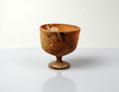 Goblet with very flared neck


Glass 7.5...