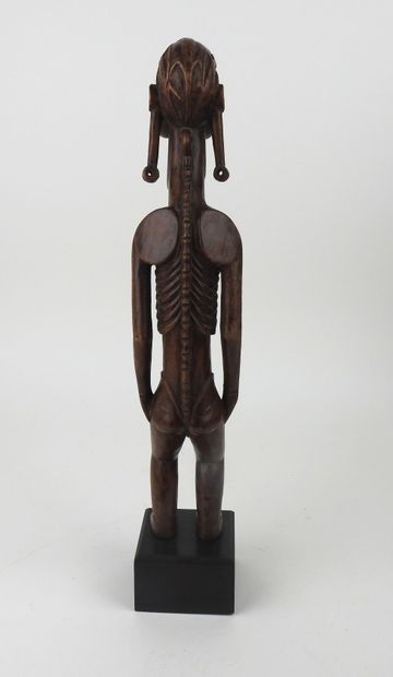 null Idol in the tradition of 


Easter Island(Eastern Island).carved wood.in the...