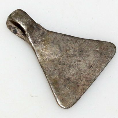 null Pendant amulet with axe. 18mm. Silver alloy. 0.69g. Viking art. 793 - 1066 ...