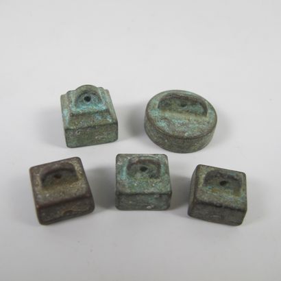 null Asia. China. Five small seals with the name of Qing emperors. Bronze inscribed...