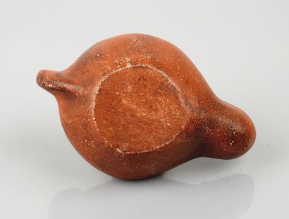 null Roman style oil lamp.mother and child.terracotta.


L :10cm.