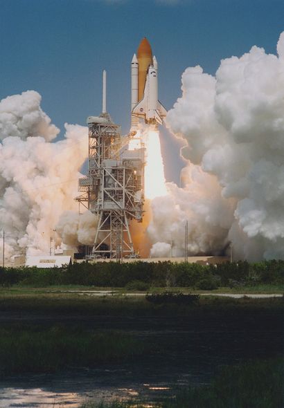null NASA. Impressive launch of the space shuttle ENDEAVOUR (Mission STS-100) from...